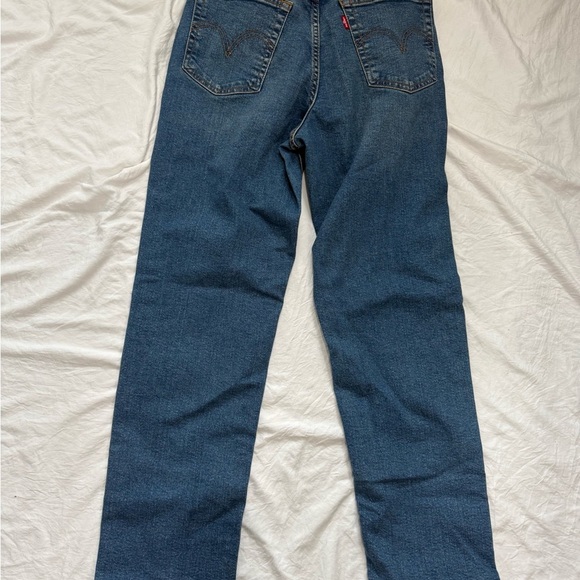LEVI STRAUSS Classic Blue Denim Jeans - Picture 10 of 12